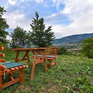 Cozy Barrel Apartment Niksic Exterior photo