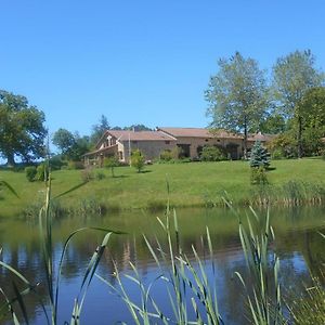 Aux Quatre Vents Bed & Breakfast Bussiere-Galant Exterior photo