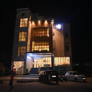 Awadh Palace Hotel Sitapur  Exterior photo