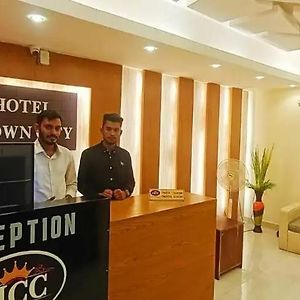 Hotel Crown City Chittagong Exterior photo