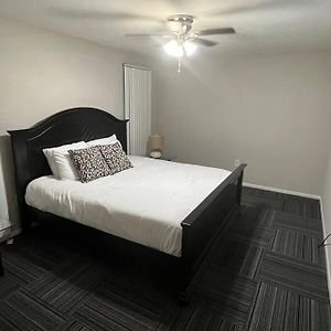 Cozy Retreat 1.8 Mi To Stadium Apartment Gainesville Exterior photo