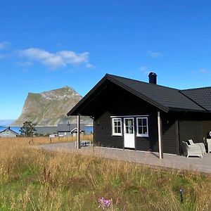 Tors Cabin At Haukland Beach Villa Offersoya Exterior photo