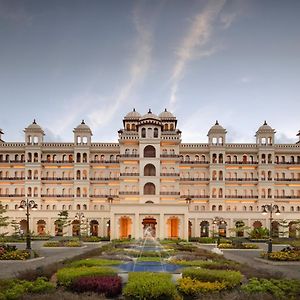 Uday Palace Navsari, A Member Of Radisson Individuals Hotel Exterior photo