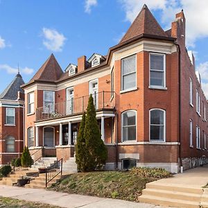 Exquisitely Designed Townhome Saint Louis Exterior photo