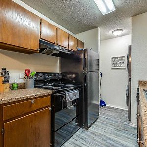 Ou Boomer, Pool, Gym, Hi Speed Wifi, One Mile To Ou & Stadium! Apartment Norman Exterior photo