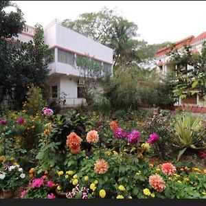 Rajlaxmi Resort - Pure Veg Bolpur Exterior photo