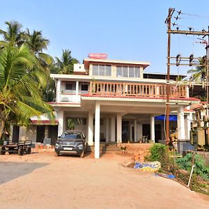 Brittos Fort View Hotel Malvan Exterior photo