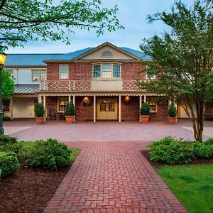 Williamsburg Lodge, Autograph Collection Exterior photo