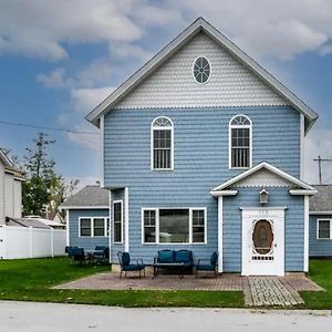 Luxurious 5 Bedroom Home In The Heart Of Sylvan Beach Blossvale Exterior photo