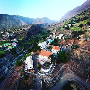 Kaza Ladera Bed & Breakfast Seladinha Exterior photo