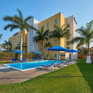 City Express By Marriott Lazaro Cardenas Hotel Exterior photo