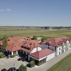 Gosciniec "Nad Warta" Bed & Breakfast Uniejow Exterior photo