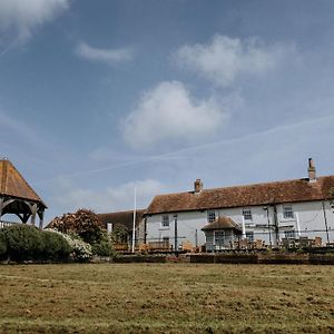 The Ferry House Bed & Breakfast Eastchurch Exterior photo