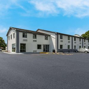 Econo Lodge Cherry Point Havelock Exterior photo