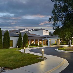 Courtyard Charlotte Arrowood Hotel Exterior photo