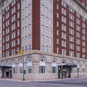 Doubletree By Hilton Utica Hotel Exterior photo