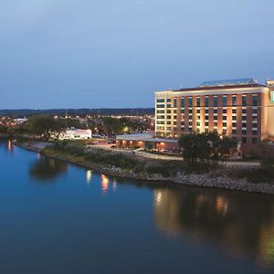 Embassy Suites East Peoria Hotel And Riverfront Conference Center Exterior photo