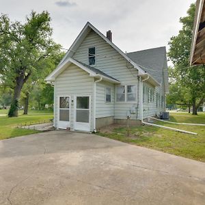 Pet-Friendly Sheldon Vacation Rental With Large Yard Exterior photo