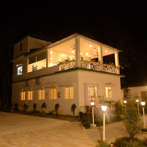 Jaldapara Forest Tourist Lodge Jftl Madari Hat Exterior photo