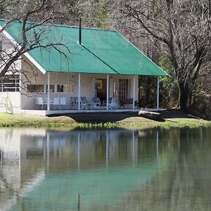 Mkomazana Mountain Cottages Himeville Exterior photo