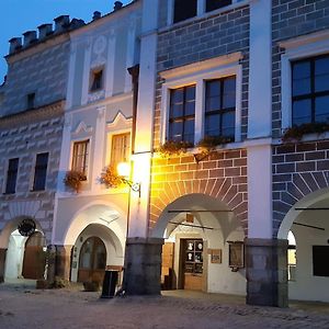 Ubytovani U Seniglu Hotel Telc Exterior photo