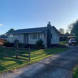 The Homestead - Cosy 3 Bedroom House Rotorua Exterior photo