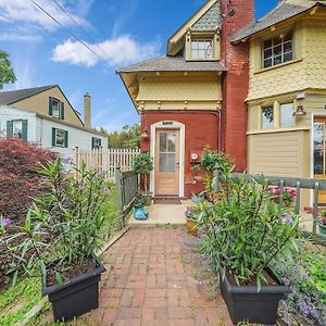 Luxury Loft In Historic Carriage House Apartment Kennett Square Exterior photo