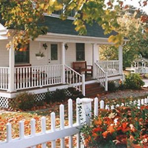 Taber Inn Mystic Exterior photo