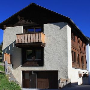 Chasa Tabla Guarda Apartment Exterior photo