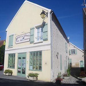 Auberge De L'Omois Hotel Baulne-en-Brie Exterior photo