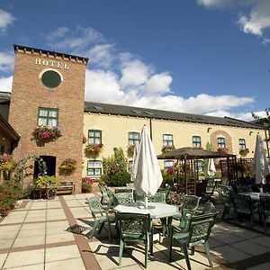 Corn Mill Lodge Hotel Leeds  Exterior photo