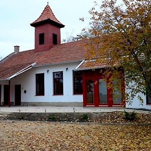 Fatornyos Tanyasi Vendeghaz Hotel Bekescsaba Exterior photo