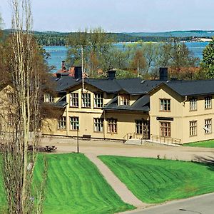 Ediths Pensionat Bed & Breakfast Karlsborg Exterior photo