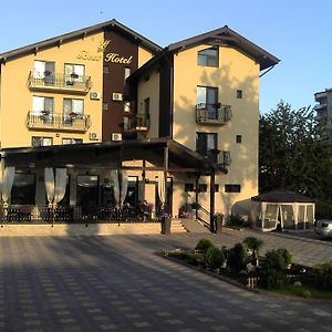 Best Hotel Hunedoara Exterior photo