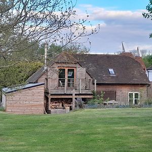 Egypt Granary Villa Tonbridge Exterior photo