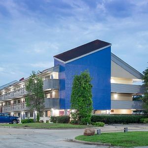 Boardwalk Suites Baton Rouge Exterior photo