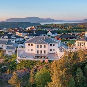 Villa Freya With Stunning Sea View Kristiansund Exterior photo