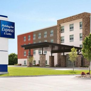 Holiday Inn Express & Suites Marinette Exterior photo