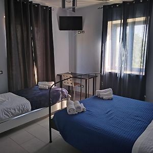 Dimora Rurale Valerio Bed & Breakfast Cercemaggiore Exterior photo