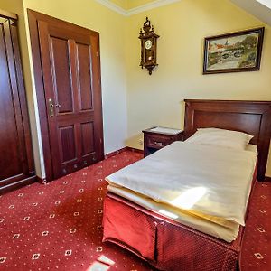 Dwor Stary Chotow Hotel Kalisz  Room photo