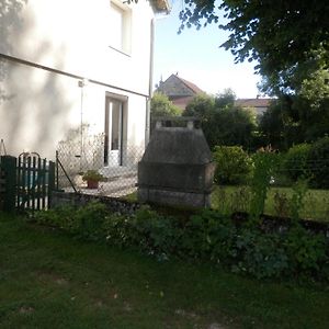 Appartement Au Coeur De La Region Des Lacs . Pont-de-Poitte Exterior photo