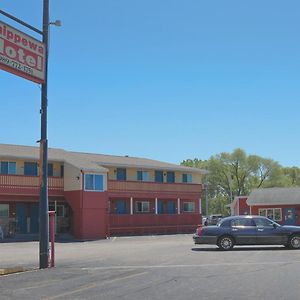 Chippewa Motel Mount Pleasant Exterior photo