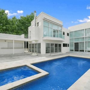 Villa Gally East Hampton Exterior photo