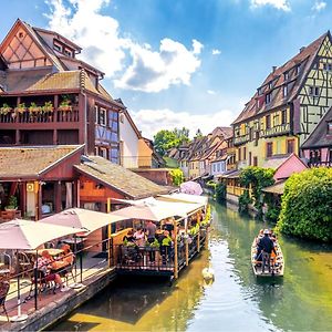 Au Pied De La Cathedrale Apartment Colmar Exterior photo