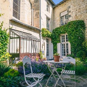 Le Prieure Sainte Croix Hotel Loudun Exterior photo