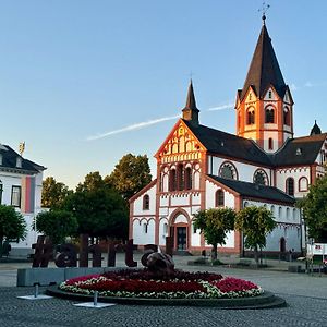 Pension Zum Ahrblick Hotel Sinzig Exterior photo