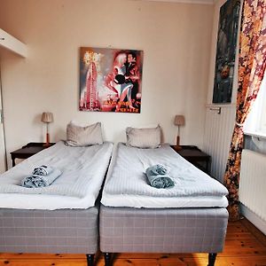 Hagbackensgard Bed&Breakfast Bed & Breakfast Orebro Exterior photo