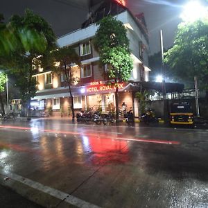 Royal Oak Hotel Navi Mumbai Exterior photo