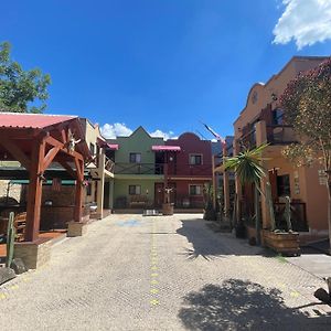 West Refugio Hotel San Juan del Rio Exterior photo