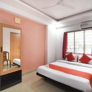 Super Oyo Hotel O Airport Comfort Stay Garui Exterior photo